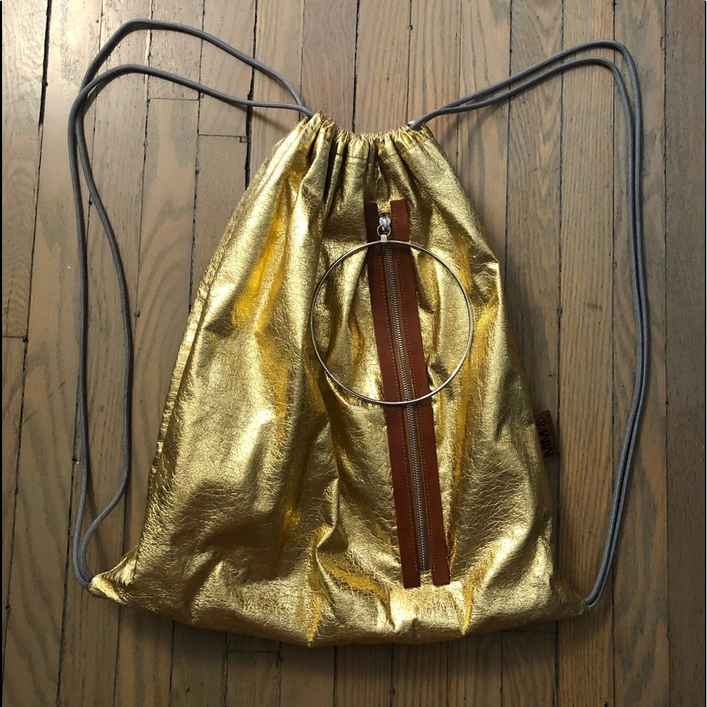 Backpack in gold